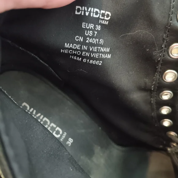 Boots size 7 - Picture 5 of 7